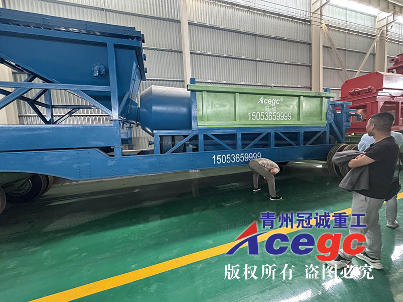 新疆客戶(hù)實(shí)地考察滾筒篩洗砂機(jī)